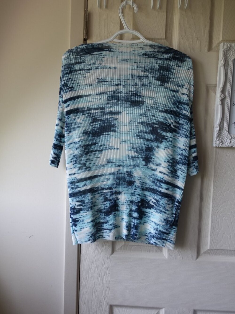 Calvin Klein Blue & White Patterned Ribbed Knit Top - Picture 5 of 9